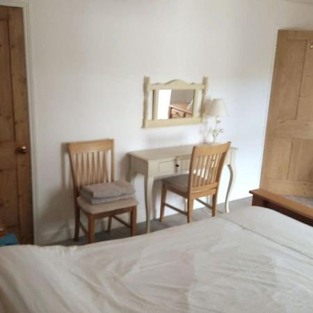 Welcoming Cottage In Chichester Near City Centre Bagian luar foto