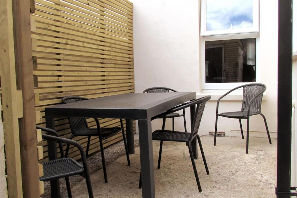 Welcoming Cottage In Chichester Near City Centre Bagian luar foto