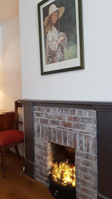 Welcoming Cottage In Chichester Near City Centre Bagian luar foto